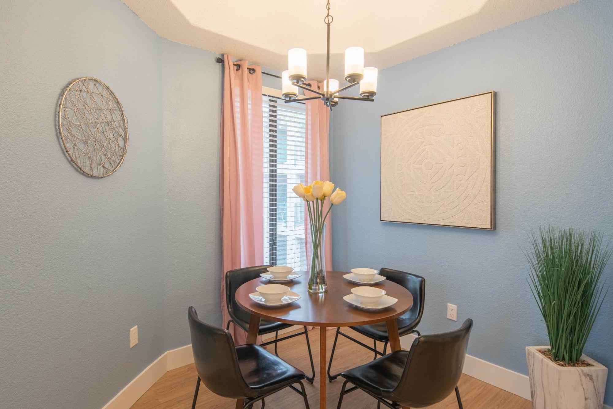 Exclusive-walk To Golf, Shopping & Dining-king Bed N268 Scottsdale